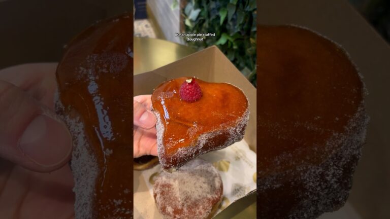 i don’t get the hype behind these las vegas donuts #lasvegas #donuts