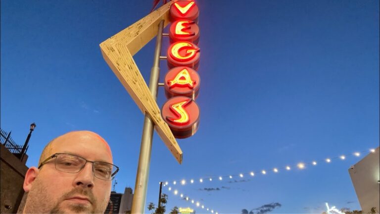 BIG T LAS VEGAS FREAKMONT STREET SCHMOKIN SATURDAY