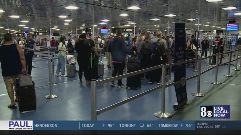 TSA lines moving smoothly in Las Vegas at Reid airport despite ongoing shutdown, shortages