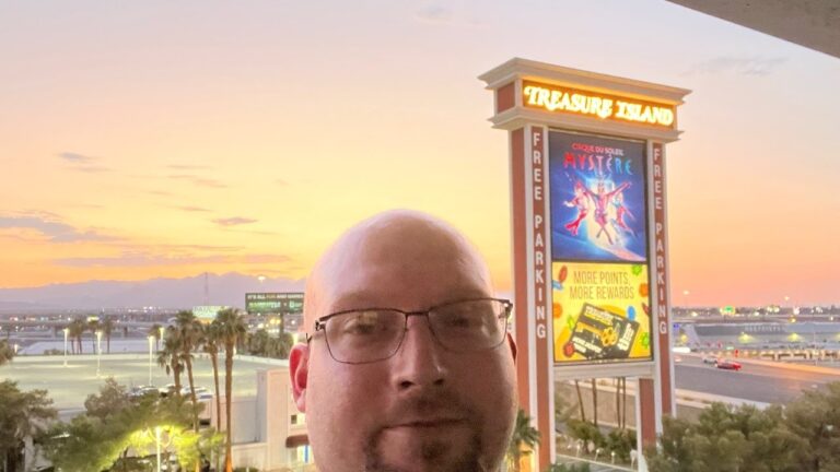 BIG T LAS VEGAS STRIP BRUNO MARS PARADE