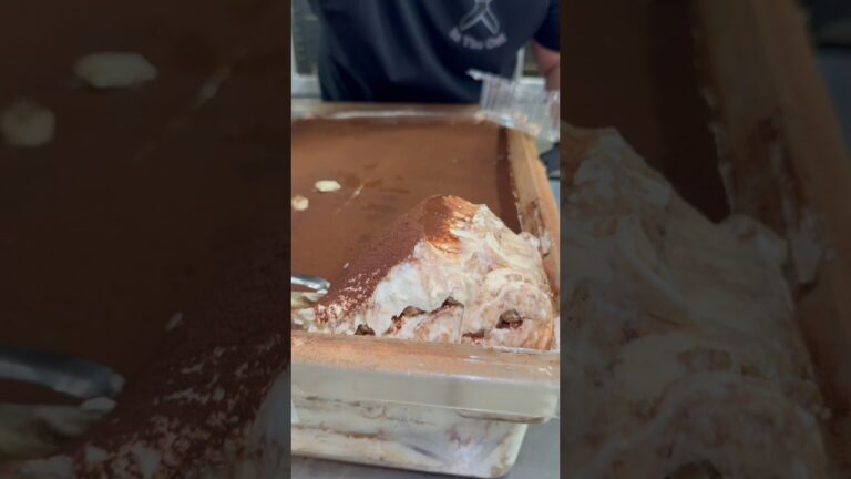 Best tiramisu in Las Vegas #303inthecut #vegaseats #lasvegasfood #tiramisu