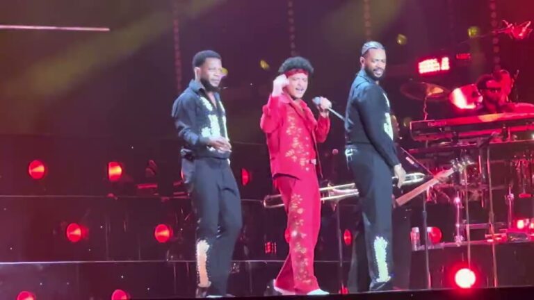 Bruno Mars “I Just Might” Live in Las Vegas – Night Two of The Romantic Tour