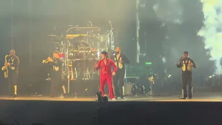 Bruno Mars “On My Soul” Live in Las Vegas – Opening Night of The Romantic Tour