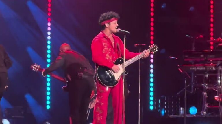 Bruno Mars “Something Serious” Live in Las Vegas – Night Two of The Romantic Tour