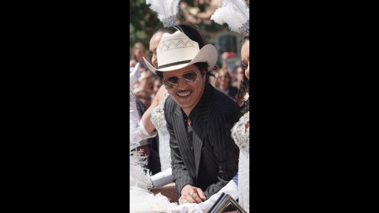 Bruno Mars named ‘new king of Las Vegas’