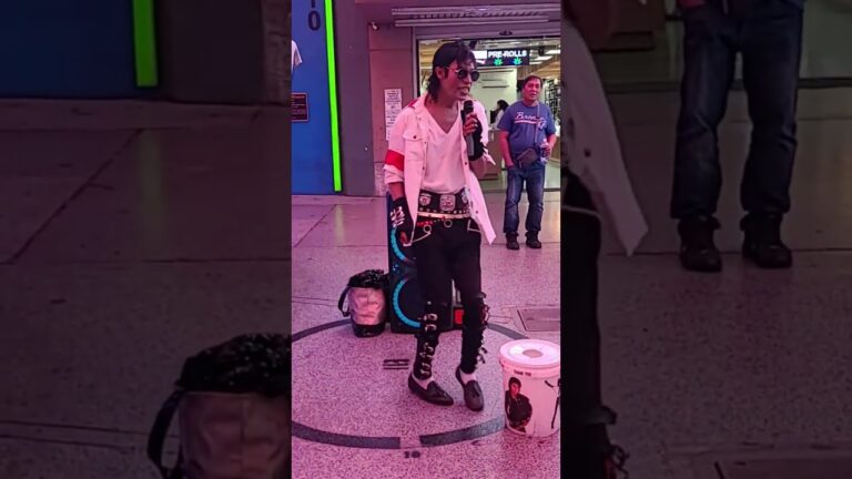 Did You SEE Las Vegas Michael Jackson Do THIS? #subscribe #michaeljackson #dance #music #shorts #mj