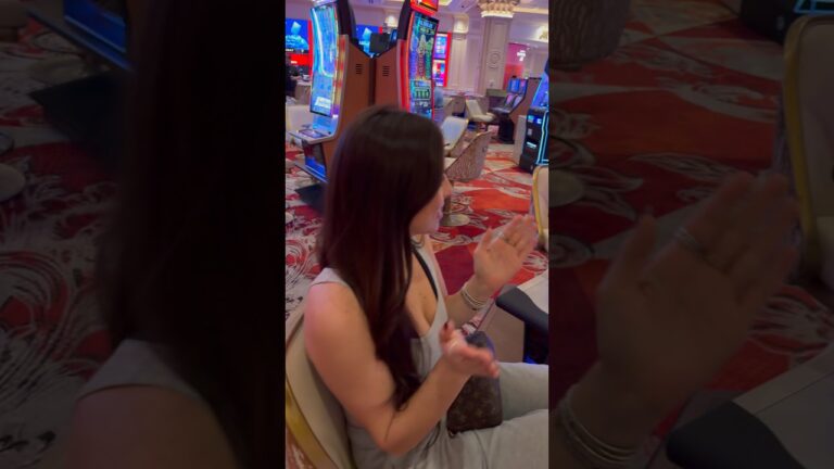 INSANE BONUS on Dragon Link 🔥 #slot #jackpot #lasvegas #money #slotmachine #vegas