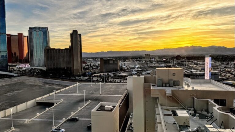 LAS VEGAS LIVE! Thursday Night on the Strip! – April 23, 2026