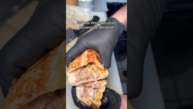 Las Vegas late night food #303inthecut #vegaseats #lasvegasfood