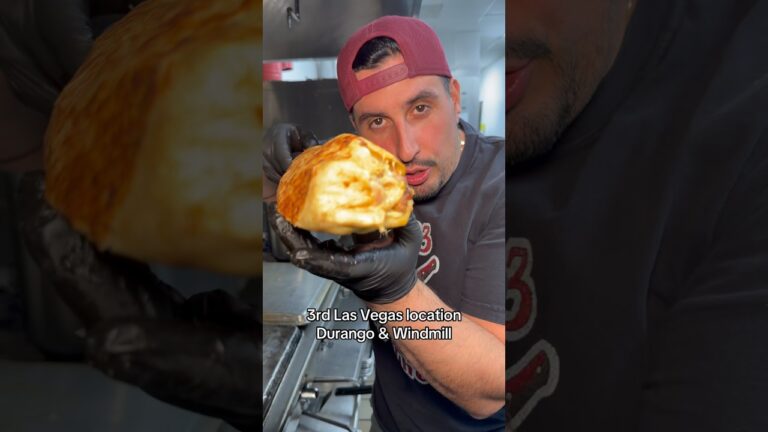 Las Vegas late night food #303inthecut #vegaseats #lasvegasfood