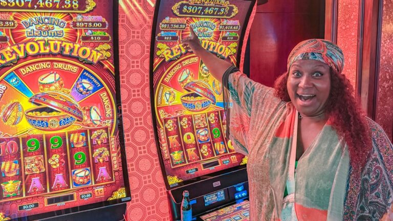 My INSANE Day of Gambling at El Cortez in Las Vegas (HUGE WIN!!)