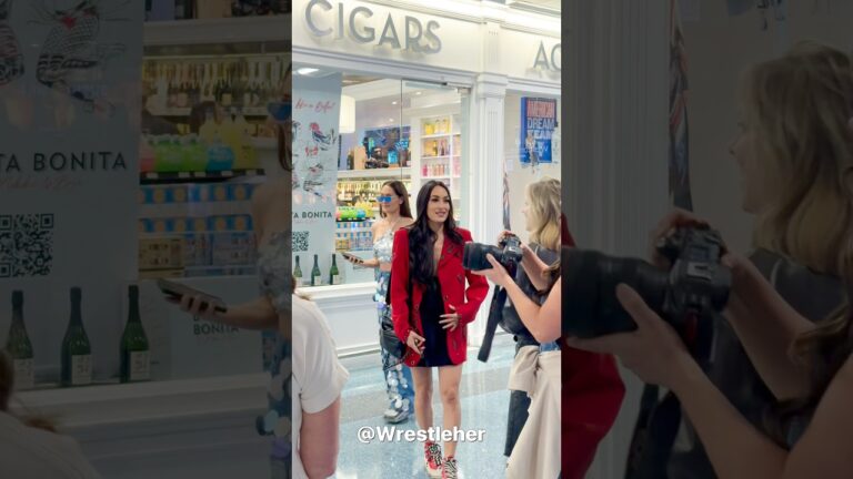 Nikki Bella & Brie Bella Arrive in Las Vegas for WrestleMania Weekend 🔥