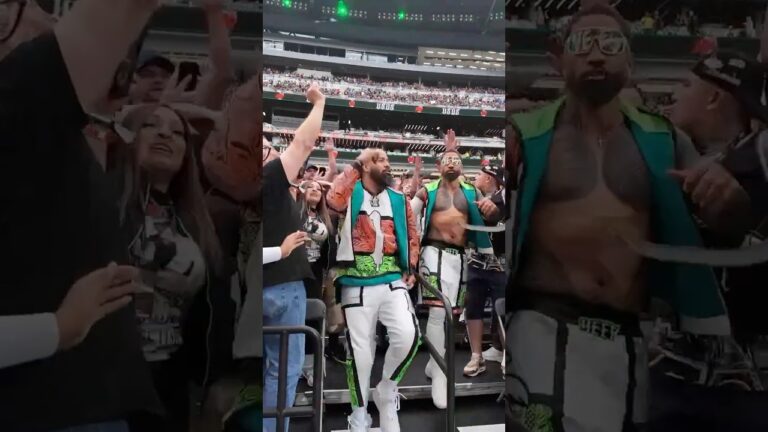 THE USOS ARE NOW IN YA CITYYYY! Vegas is going WILD for Jimmy & Jey Uso 🔊🙌 #WrestleMania