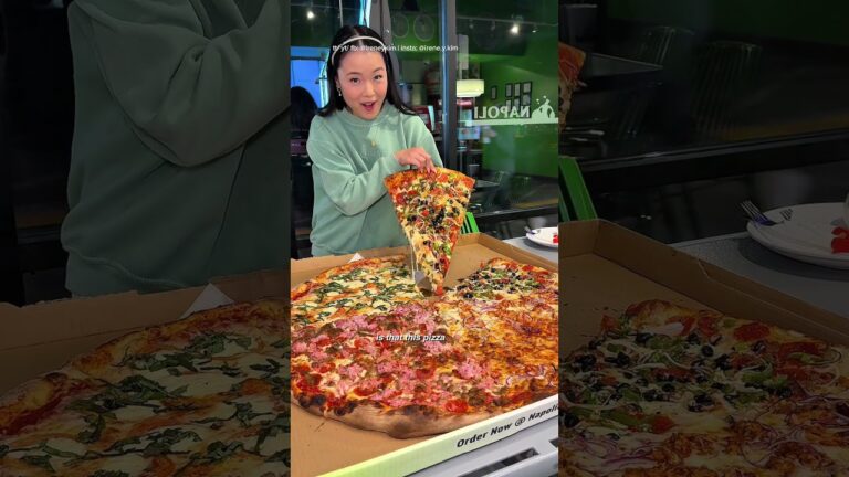 THIS IS MASSIVE WTF #napolipizza #giantpizza #giantfood #36inchpizza #vegas