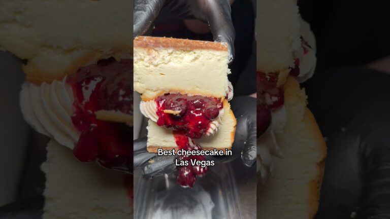 Best cheesecake in Las Vegas #303inthecut #vegaseats #lasvegasfood