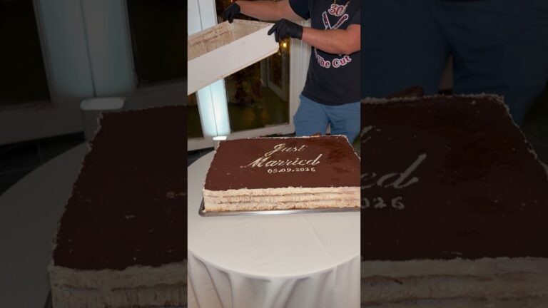 Best tiramisu in Las Vegas #303inthecut #vegaseats #lasvegasfood #tiramisu