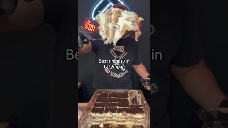 Best tiramisu in Las Vegas #303inthecut #vegaseats #lasvegasfood #tiramisu