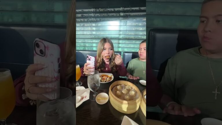 Come eat with us in Las Vegas #family #vlog #shorts