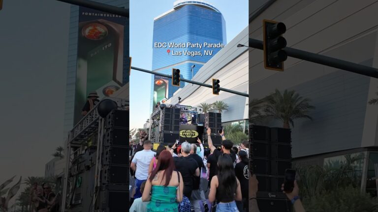 EDC World Party Parade on the Las Vegas Strip 🤩 @Insomniac  #edclasvegas #worldpartyparade #vegas