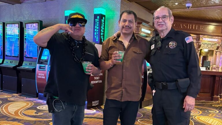 FREEMONT STREET experience  LIVE Music Downtown Las Vegas Vegas😎🤙🔥📞 Friday 🎤🎙️🎶🎵🎤🎧🎸🎹