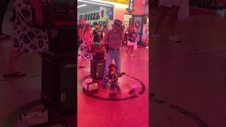 Las vegas crazy shots #solotravel #travel #shortvideo #viral#lasvegas