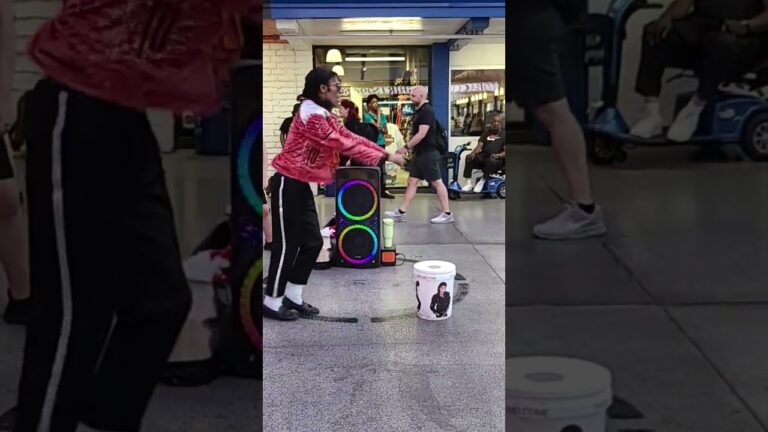 NO One Thought Las Vegas Michael Jackson Would Do THIS! #subscribe #shorts #michaeljackson #music