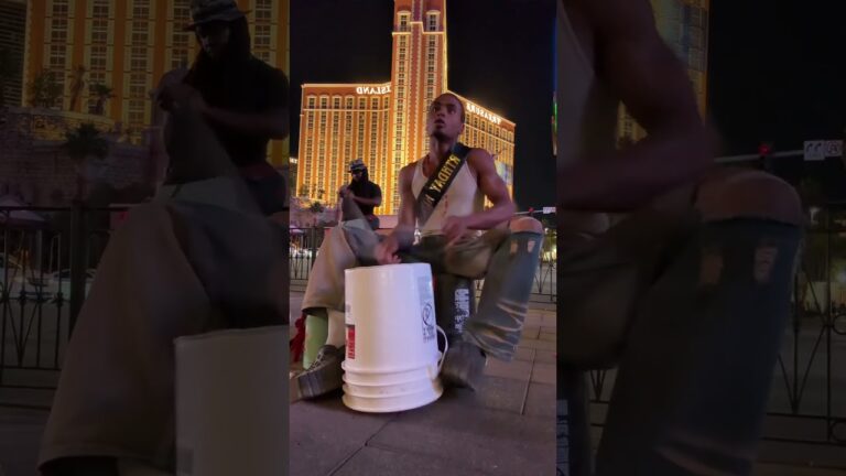 RED hitting Bucket Drumming Busking Street Performing On The Las Vegas Strip ❤️👑🖍️