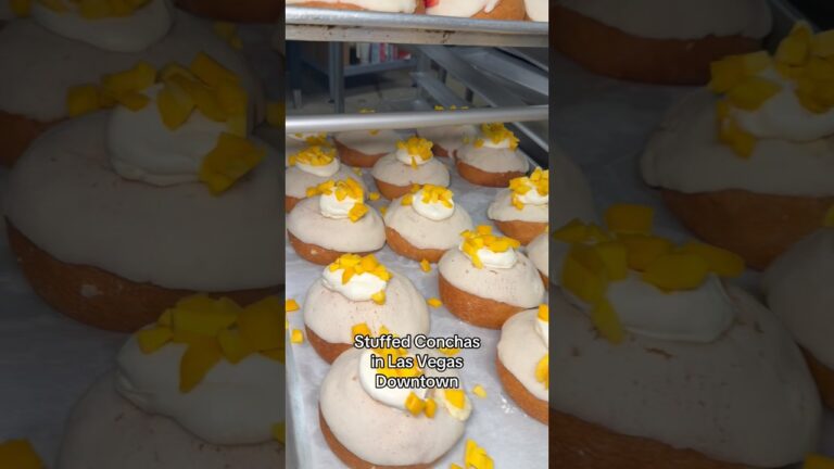 Stuffed Conchas in Las Vegas #303inthecut #vegaseats #dessert #lasvegasfood #concha