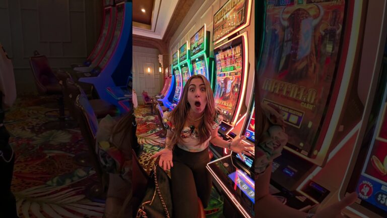The LUCKIEST NIGHT EVER!!!! #slots #vegas #gambling