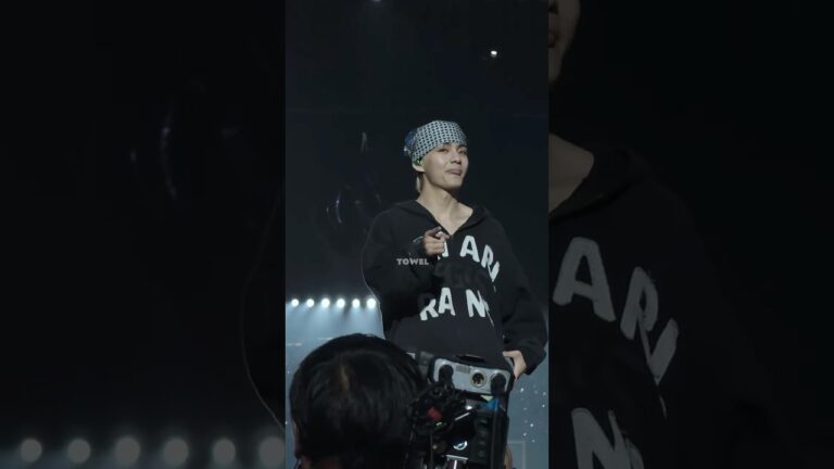 [4K] V connecting with ARMY during Butter in Las Vegas D4