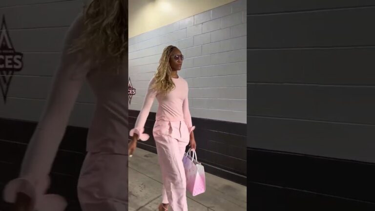 🔥 A’ja Wilson, Las Vegas Aces arrive | WNBA women’s basketball #shorts #short #basketball #wnba