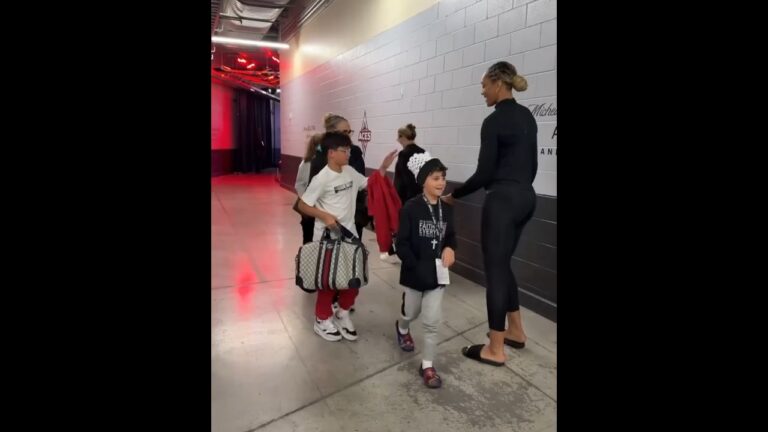 🤣 Becky Hammon’s boys react to A’ja Wilson’s height | Las Vegas Aces WNBA women’s basketball #shorts