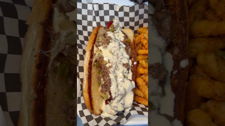 Best Las Vegas late night food #303inthecut #vegaseats #lasvegasfood