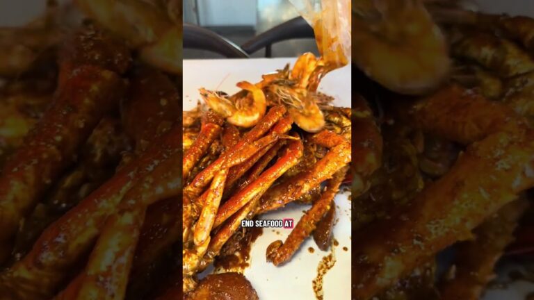 Brand New Fresh Seafood Boil Restaurant in Las Vegas Kickin Crab big meaty legs shrimp crawfish