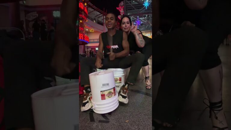 Bucket drumming busking Hitting on Fremont Street In Downtown Town Las Vegas ❤️👑🖍️
