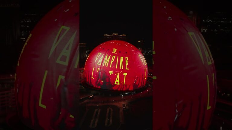 From New York to Las Vegas, please welcome #TheVampireLestat 🤘