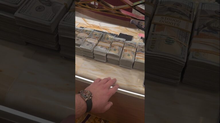 Gambling $500,000 In Las Vegas Casino #shorts #viral #trending
