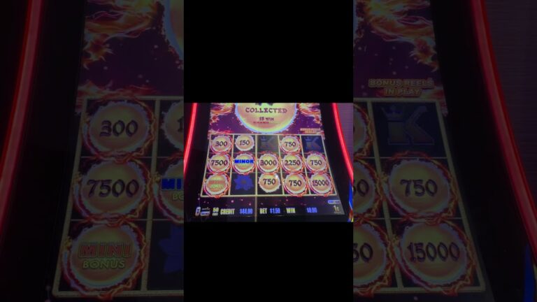 MASSIVE fireballs on Dragon Link slot machine! Las Vegas! #casino #jackpot #gambling  #slot #gamble