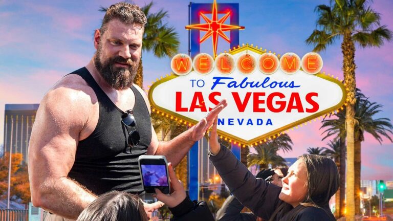 The Dutch Giant (2.18M/7’2″) in Las Vegas