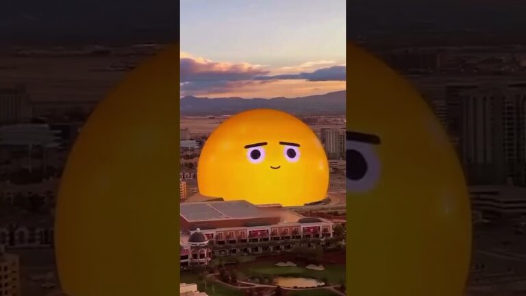 This Las Vegas Building Is The World’s Largest LED Screen 😱