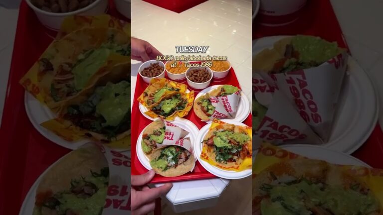 CRAZY DEALS AT A FOOD HALL IN LAS VEGAS 👀
