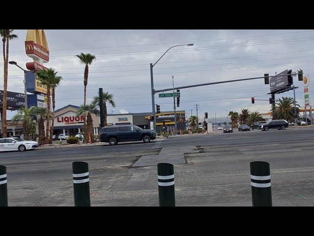 Views From The LAS VEGAS STRIP VLOG Friday July 17, 2026. #lonewulfrick2026 This McDonaldd Is Closed