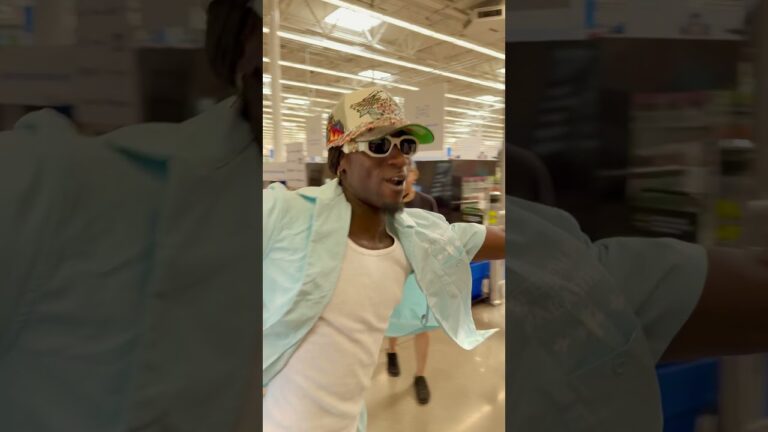 WALMART VIBES (W Charleston Blvd, Las Vegas, NV) 🏜️🔥 Rocking Robin 🐥 #fyp #swisher3x