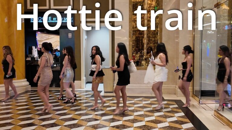 Walking the Las Vegas Strip PH to Caesars on 7/25 in 4k around 910pm – People watching/entertainers