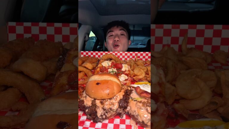 Are these the best burgers in Vegas? @SmashAndSliceco #shorts