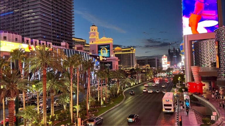 BIGT LAS VEGAS STRIP WACKY WEDNESDAY