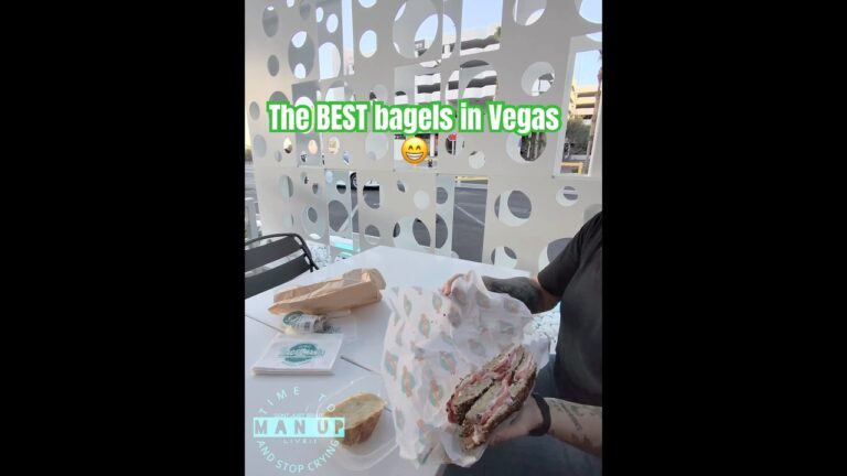 Best bagels in Las Vegas hands down😁 #shorts #food #eat #best #lasvegas #pov #live #life #gold #fyp