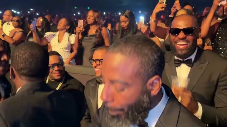 Break em off in Las Vegas @jeezy Master P at  the Residency @kingjames @money23green @richpaul