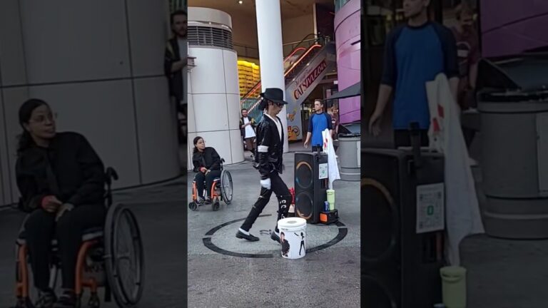 Did You MISS Las Vegas Michael Jackson MOONWALK #subscribe #michaeljackson #shorts #dance #live  #mj