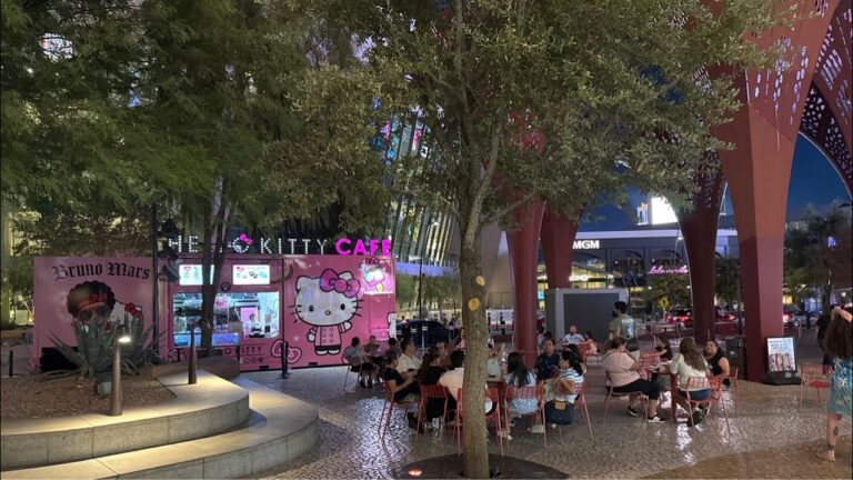 LAS VEGAS LIVE!  HOT 100 Degrees on a Tuesday Night – August 4, 2026 🥵
